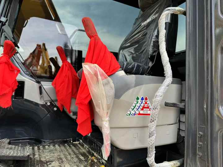 Nice porfmance Japanese Hot Selling Good Condition Used Excavator Komatsu PC130 Cheap Price PC210 PC220-8 pc120 pc130 - Гусеничный экскаватор: фото 4 Nice porfmance Japanese Hot Selling Good Condition Used Excavator Komatsu PC130 Cheap Price PC210 PC220-8 pc120 pc130 - Гусеничный экскаватор: фото 4