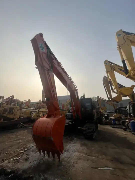 Original Japan cheap used hitachi zaxis 200 zx200-3g crawler excavator Weight 20 ton Construction on Sale - Гусеничный экскаватор: фото 5 Original Japan cheap used hitachi zaxis 200 zx200-3g crawler excavator Weight 20 ton Construction on Sale - Гусеничный экскаватор: фото 5