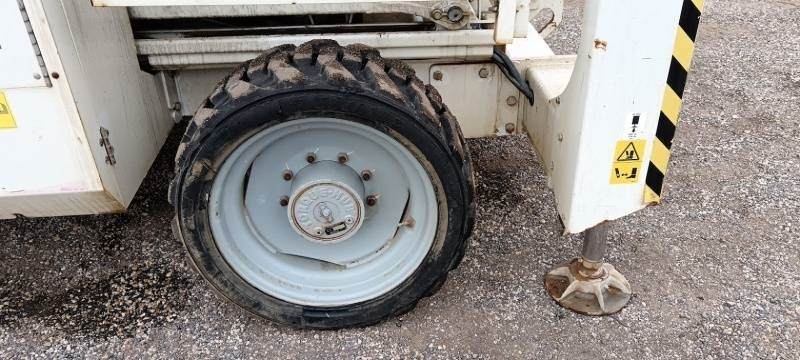 Ножничный подъемник Genie GS4390 - 15,11m, diesel, 4x4: фото 11