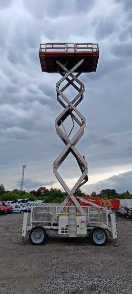 Ножничный подъемник Genie GS4390 - 15,11m, diesel, 4x4: фото 9