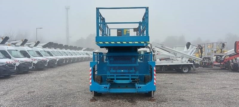 Genie GS5390 - 18m - 4x4 - Diesel - Ножничный подъемник: фото 3 Genie GS5390 - 18m - 4x4 - Diesel - Ножничный подъемник: фото 3