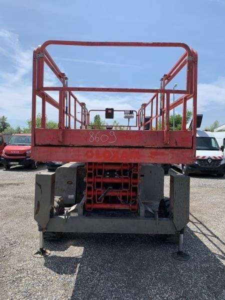 Haulotte H15SXL - 15m, 4x4, diesel - Ножничный подъемник: фото 3 Haulotte H15SXL - 15m, 4x4, diesel - Ножничный подъемник: фото 3
