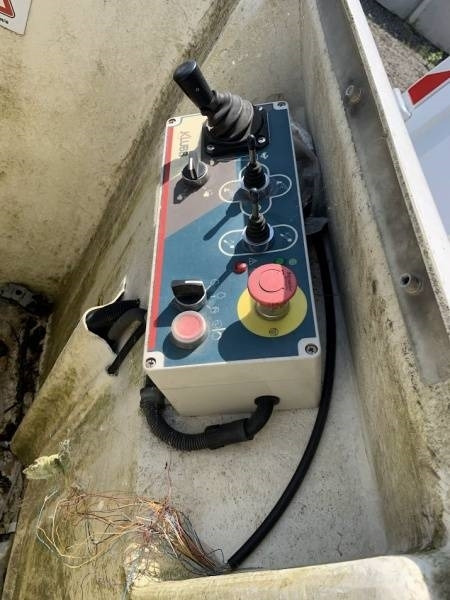 Грузовик с подъемником Renault Master Klubb K32 - 12,5 m, 120 kg: фото 16 Грузовик с подъемником Renault Master Klubb K32 - 12,5 m, 120 kg: фото 16