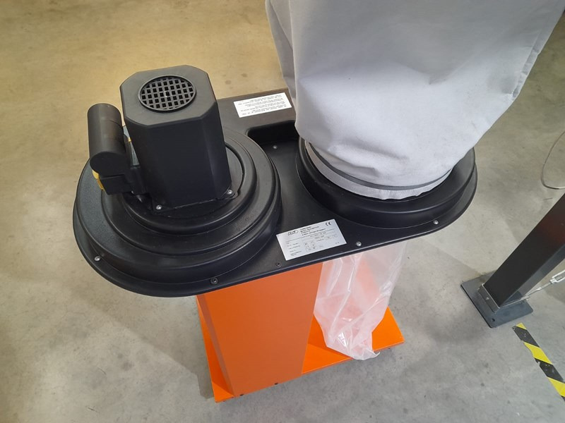 Alko Mobil 100 - Переплетная машина: фото 2 Alko Mobil 100 - Переплетная машина: фото 2