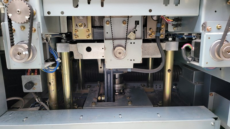 Horizon BQ-270 | 2010 | 693000 - Переплетная машина: фото 4 Horizon BQ-270 | 2010 | 693000 - Переплетная машина: фото 4