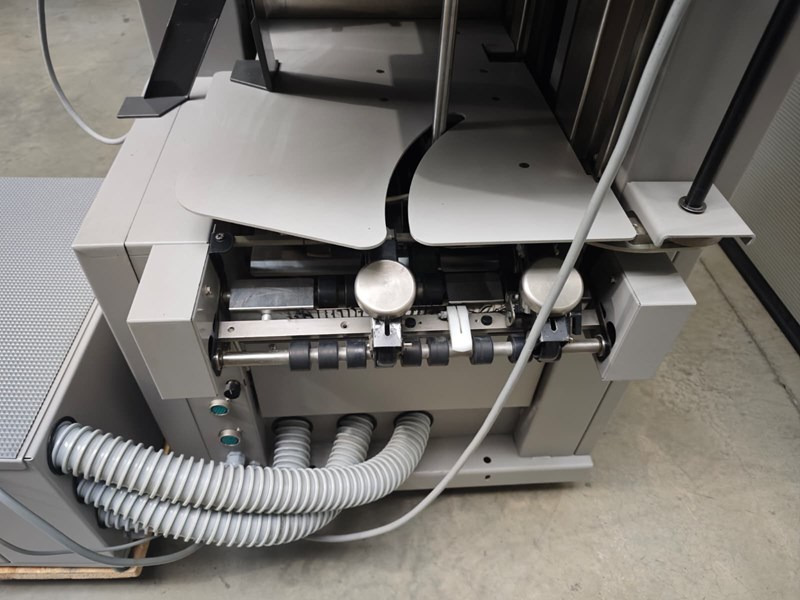 Horizon VAC-60Hc | 2004 | 3 Mio - Печатное оборудование: фото 4 Horizon VAC-60Hc | 2004 | 3 Mio - Печатное оборудование: фото 4