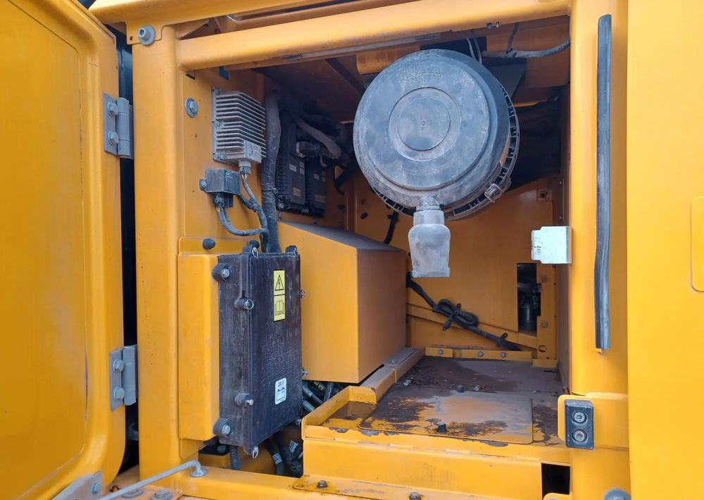 JCB 220X в лизинг JCB 220X: фото 7