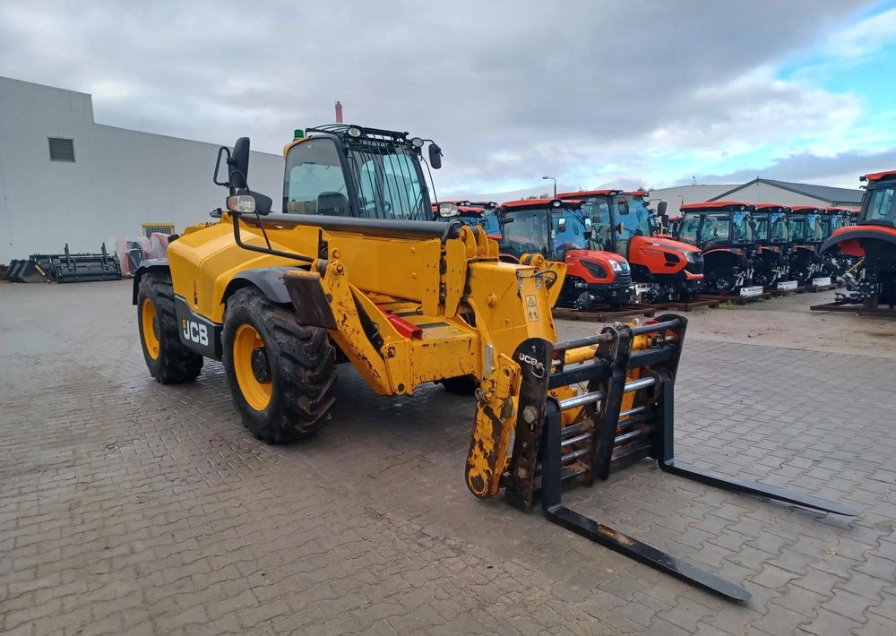 JCB 540-140 - Телескопический погрузчик: фото 2 JCB 540-140 - Телескопический погрузчик: фото 2