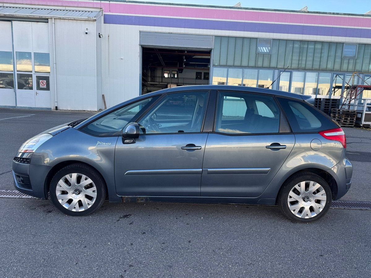 Citroën C4 Picasso DIESEL HDI 1,6 EURO 4 !!!!!!!!!!!!!!! - Пассажирский фургон: фото 4 Citroën C4 Picasso DIESEL HDI 1,6 EURO 4 !!!!!!!!!!!!!!! - Пассажирский фургон: фото 4