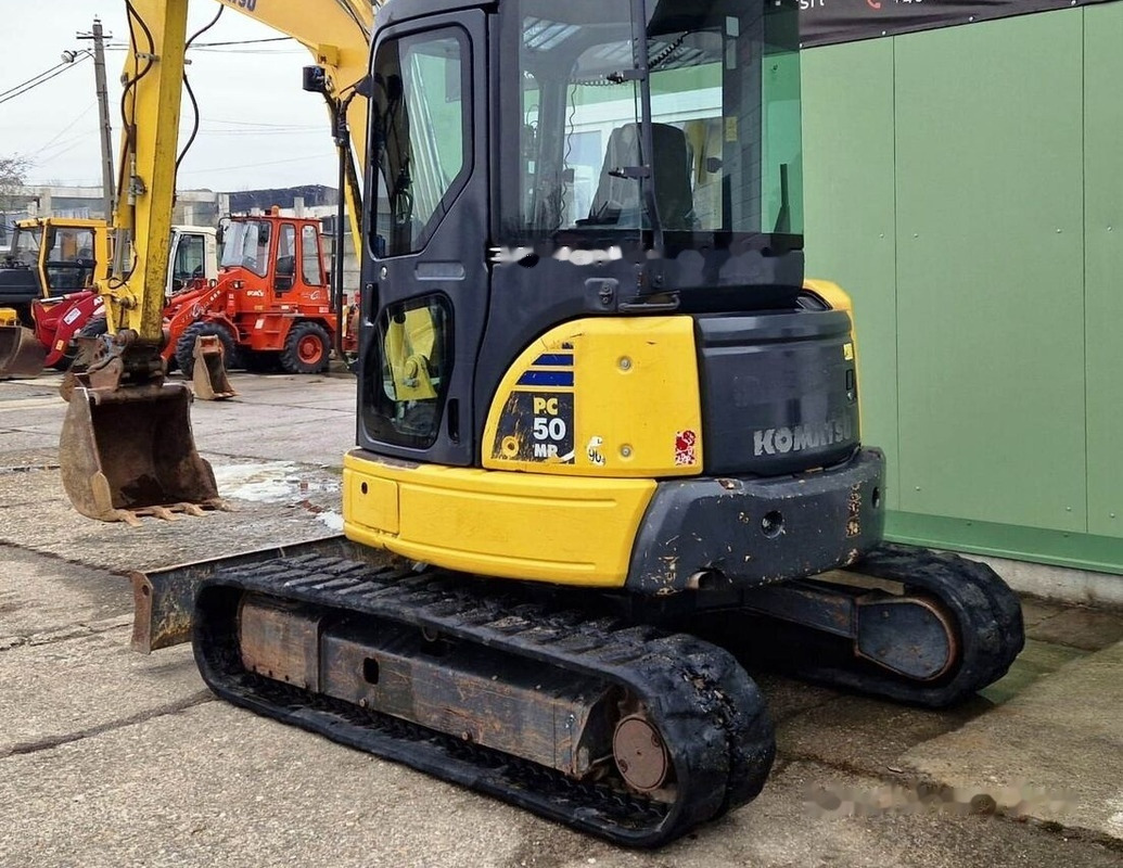 Komatsu PC50 MR-2 - Мини-экскаватор: фото 2 Komatsu PC50 MR-2 - Мини-экскаватор: фото 2