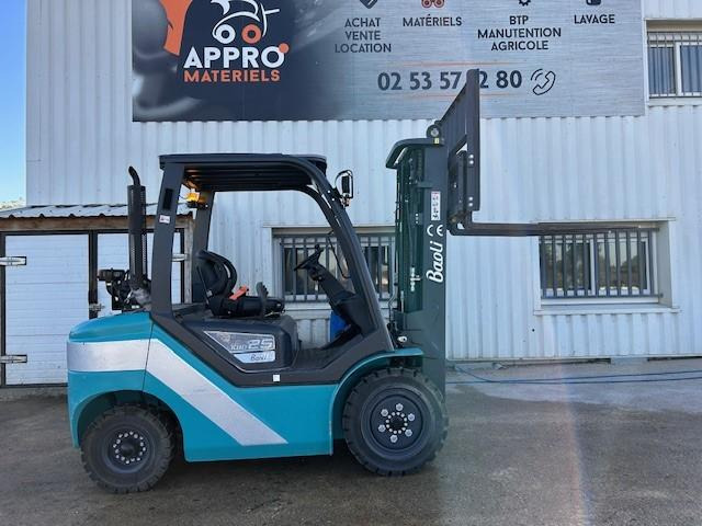 Baoli KBD25 PLUS CHARIOT ELEVATEUR 2T5 - Штабелер: фото 1 Baoli KBD25 PLUS CHARIOT ELEVATEUR 2T5 - Штабелер: фото 1