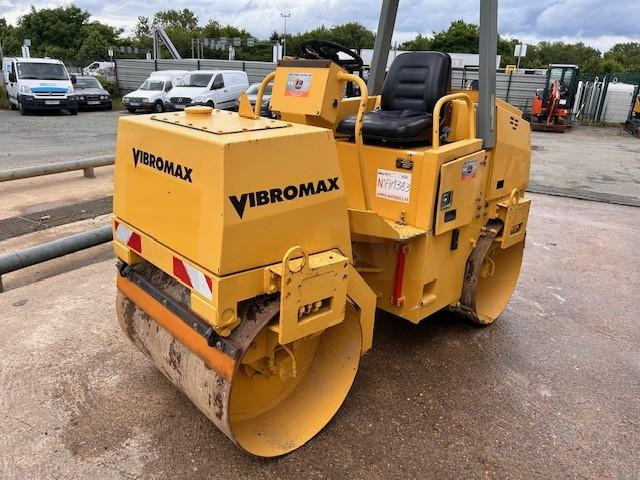 JCB VIBROMAX W255 2 BILLES - Дорожный каток: фото 3 JCB VIBROMAX W255 2 BILLES - Дорожный каток: фото 3