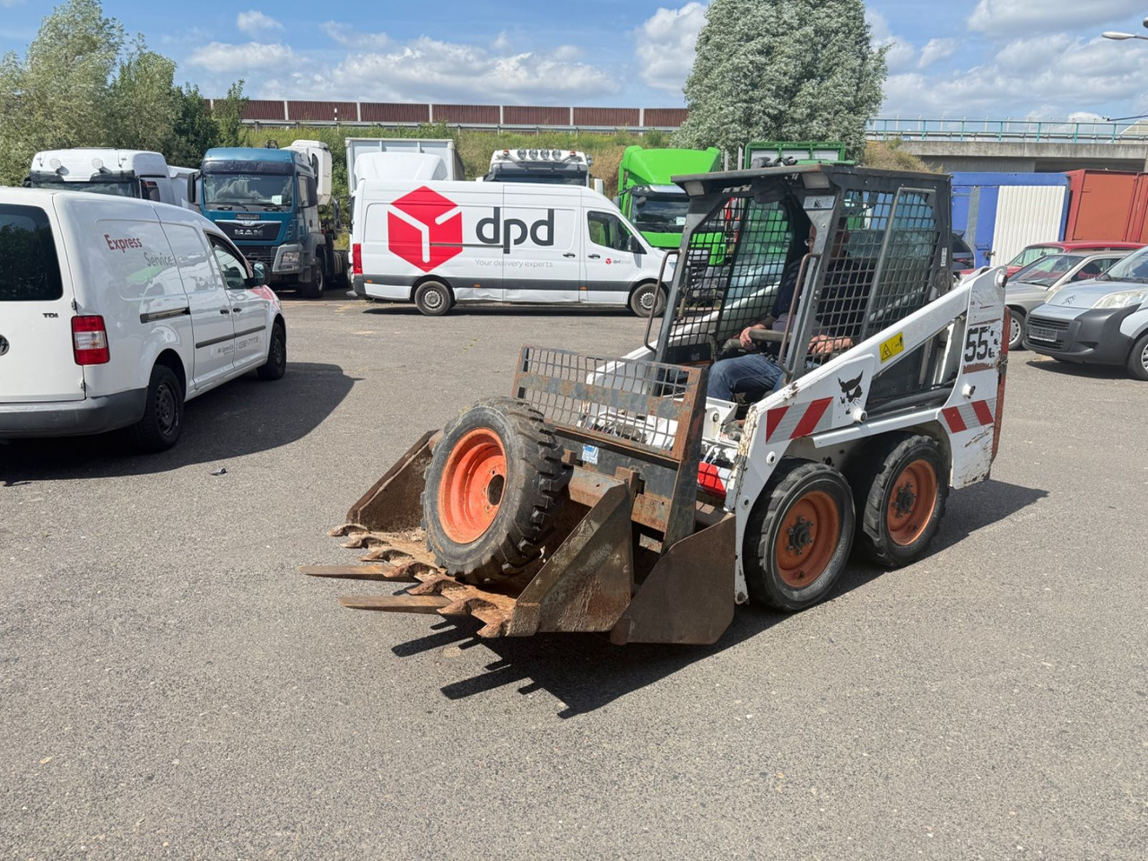 Bobcat 553 - Бульдозер: фото 3 Bobcat 553 - Бульдозер: фото 3