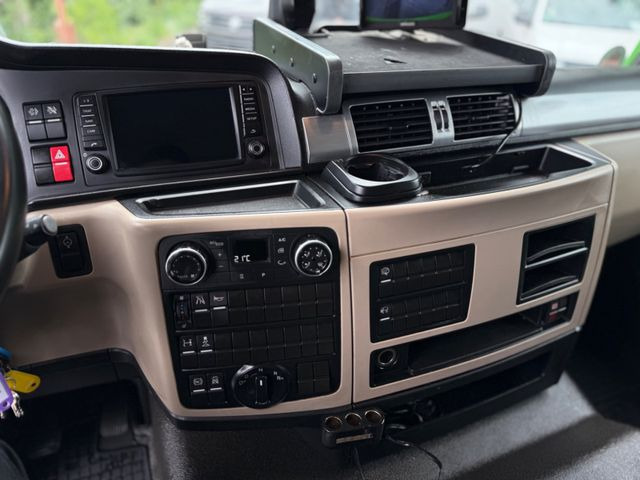 MAN TGM 15.290 Klima Temopmat Lbw - Тентованный грузовик: фото 5 MAN TGM 15.290 Klima Temopmat Lbw - Тентованный грузовик: фото 5