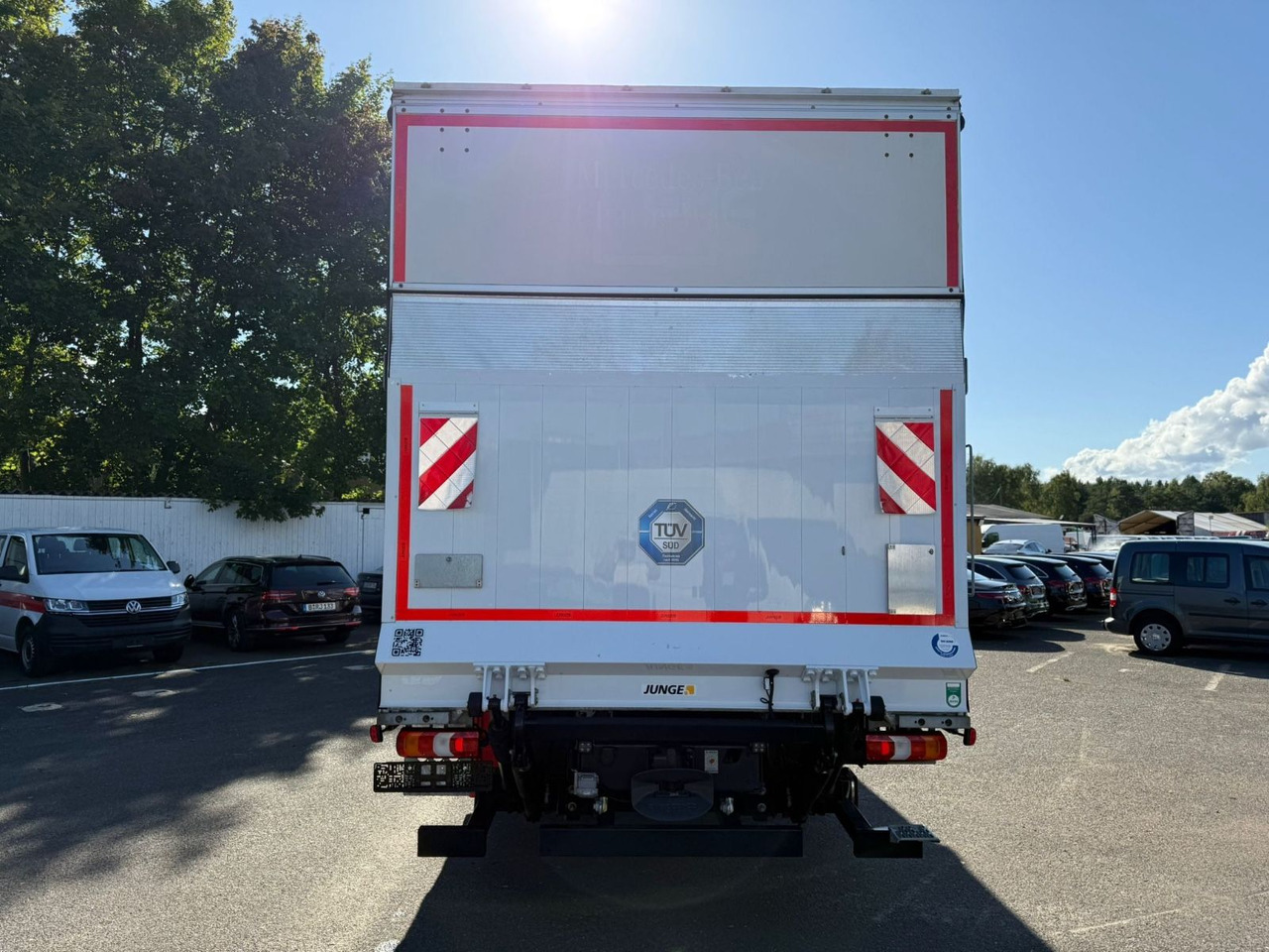 Mercedes-Benz Atego 1224 18 tkm - Грузовик с закрытым кузовом: фото 4 Mercedes-Benz Atego 1224 18 tkm - Грузовик с закрытым кузовом: фото 4
