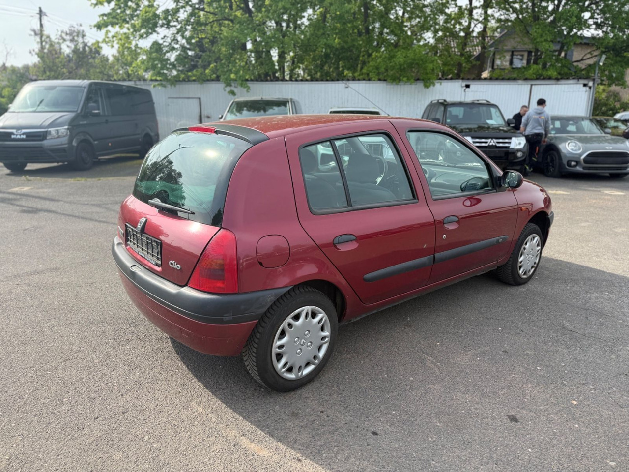 Renault Clio Basis 1.2 HU - Седан: фото 4 Renault Clio Basis 1.2 HU - Седан: фото 4