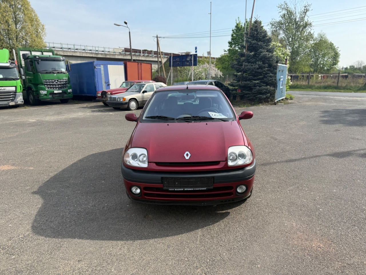 Renault Clio Basis 1.2 HU - Седан: фото 1 Renault Clio Basis 1.2 HU - Седан: фото 1