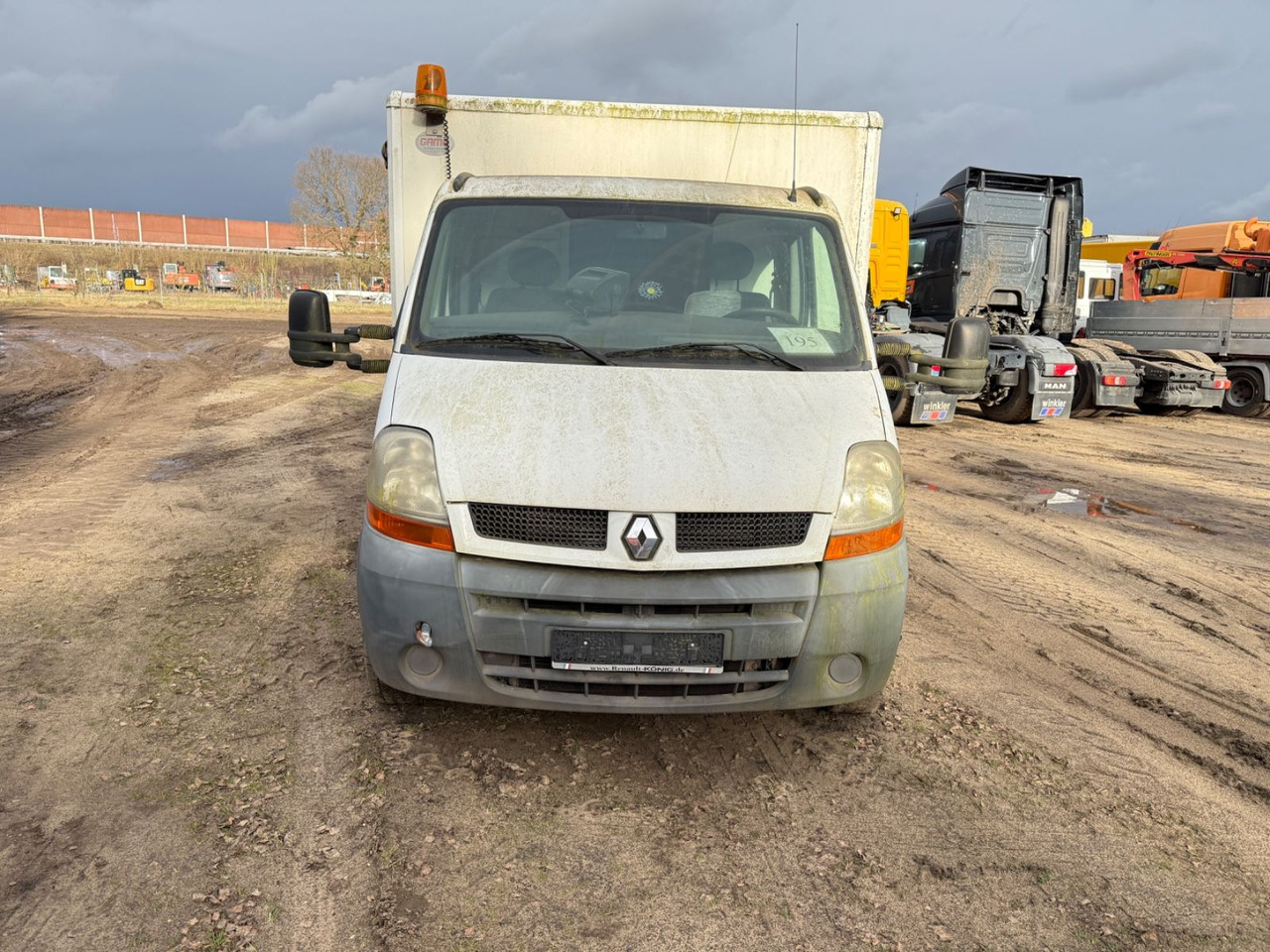 Renault Master - Торговый грузовик: фото 2 Renault Master - Торговый грузовик: фото 2