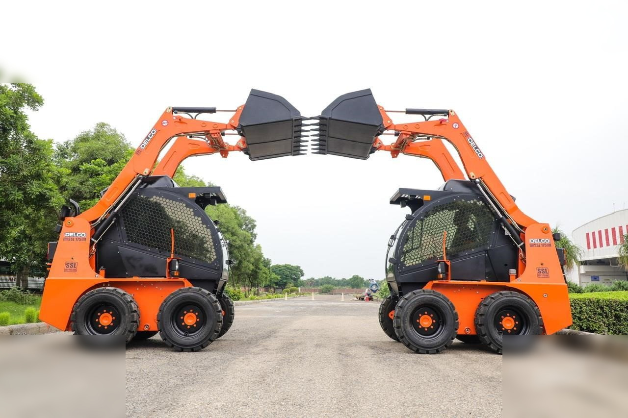 Новый Мини-погрузчик с бортовым поворотом DELCO SSL175: фото 13