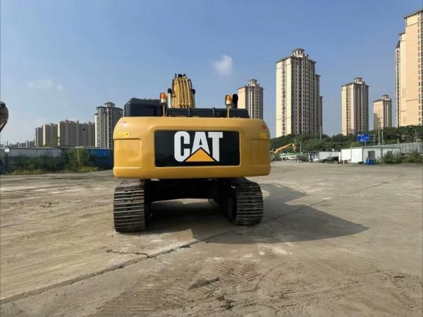 CAT 330D - Гусеничный экскаватор: фото 2 CAT 330D - Гусеничный экскаватор: фото 2