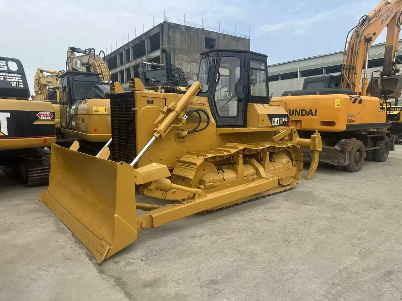 CAT D6G - Бульдозер: фото 4 CAT D6G - Бульдозер: фото 4