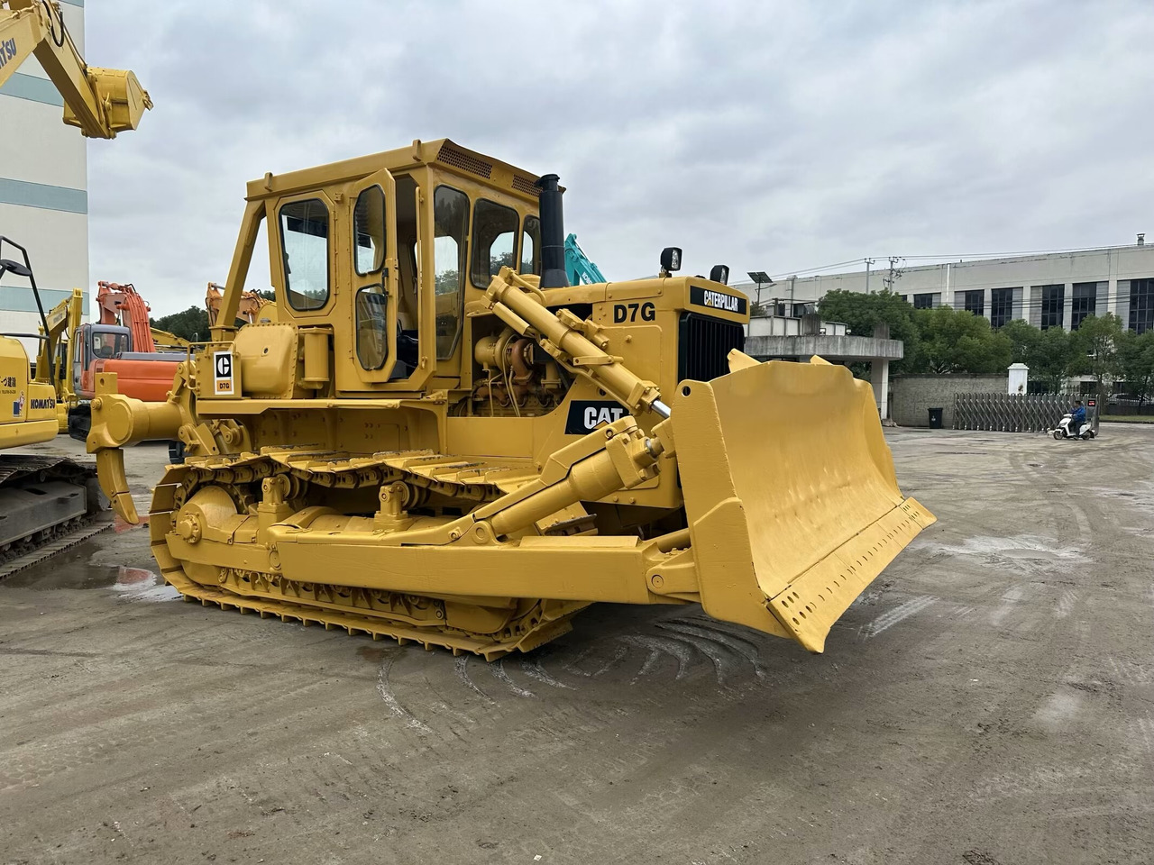 CAT D7G - Бульдозер: фото 1 CAT D7G - Бульдозер: фото 1