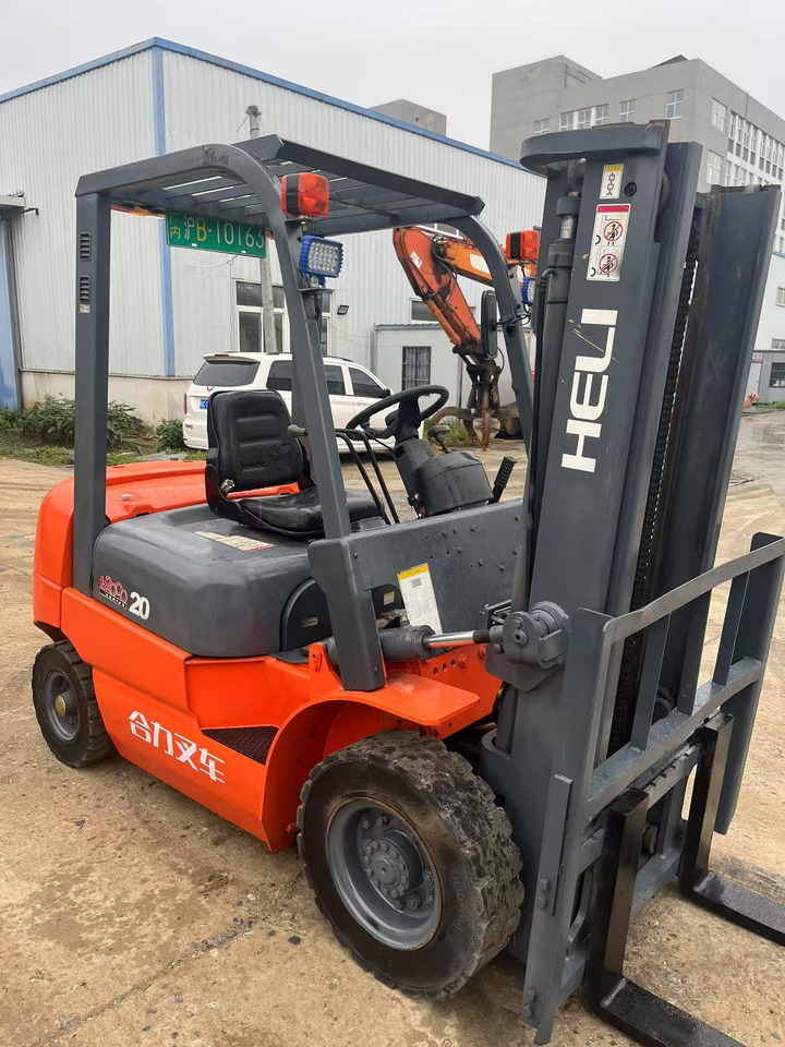 Heli - Ножничный подъемник: фото 4 Heli - Ножничный подъемник: фото 4