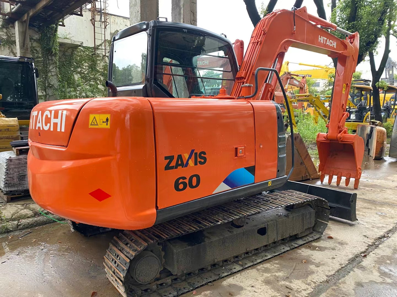Hitachi zaxis 60 - Гусеничный экскаватор: фото 5 Hitachi zaxis 60 - Гусеничный экскаватор: фото 5