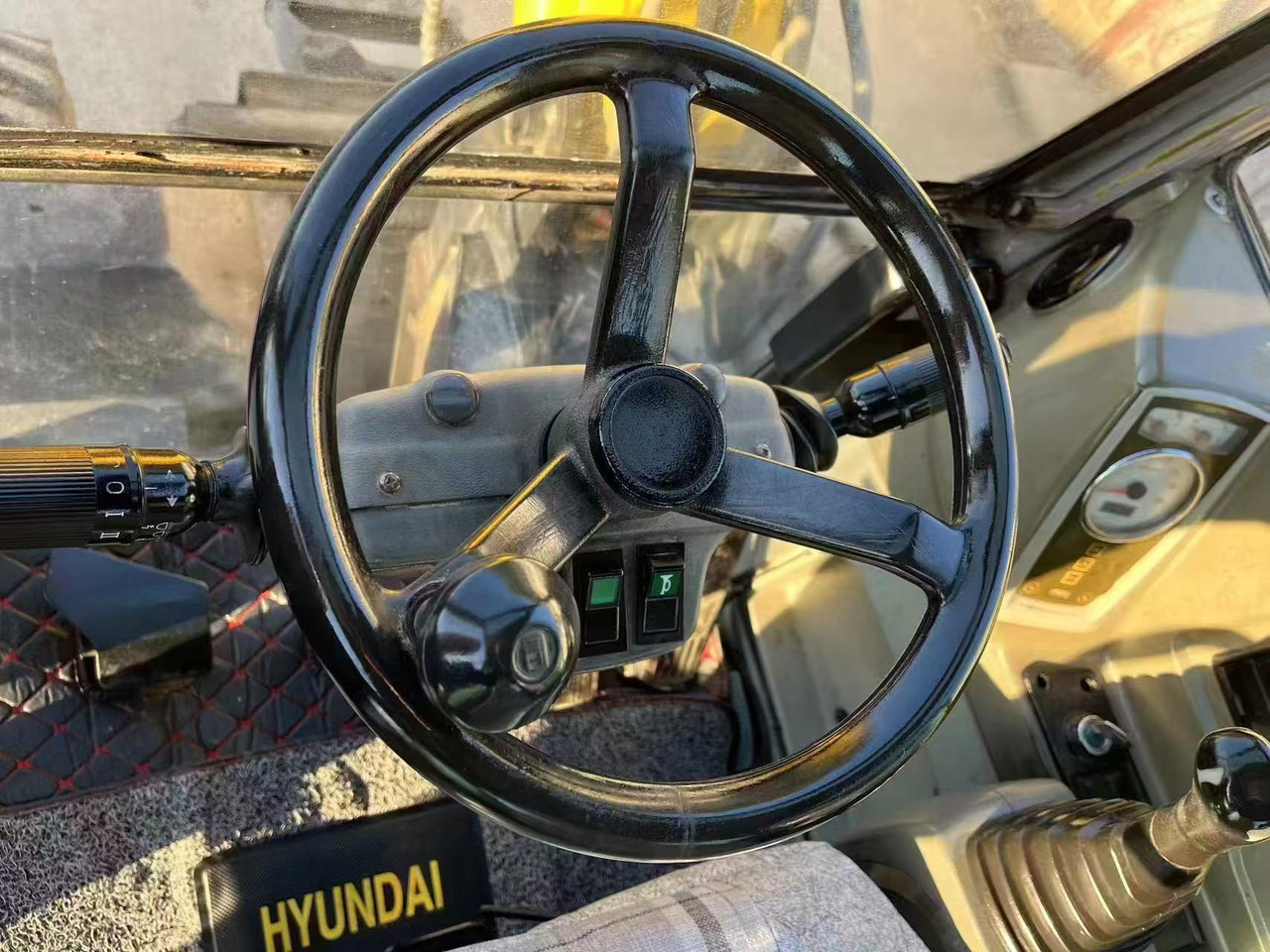 Колёсный экскаватор Huyndai 60W-7: фото 8 Колёсный экскаватор Huyndai 60W-7: фото 8