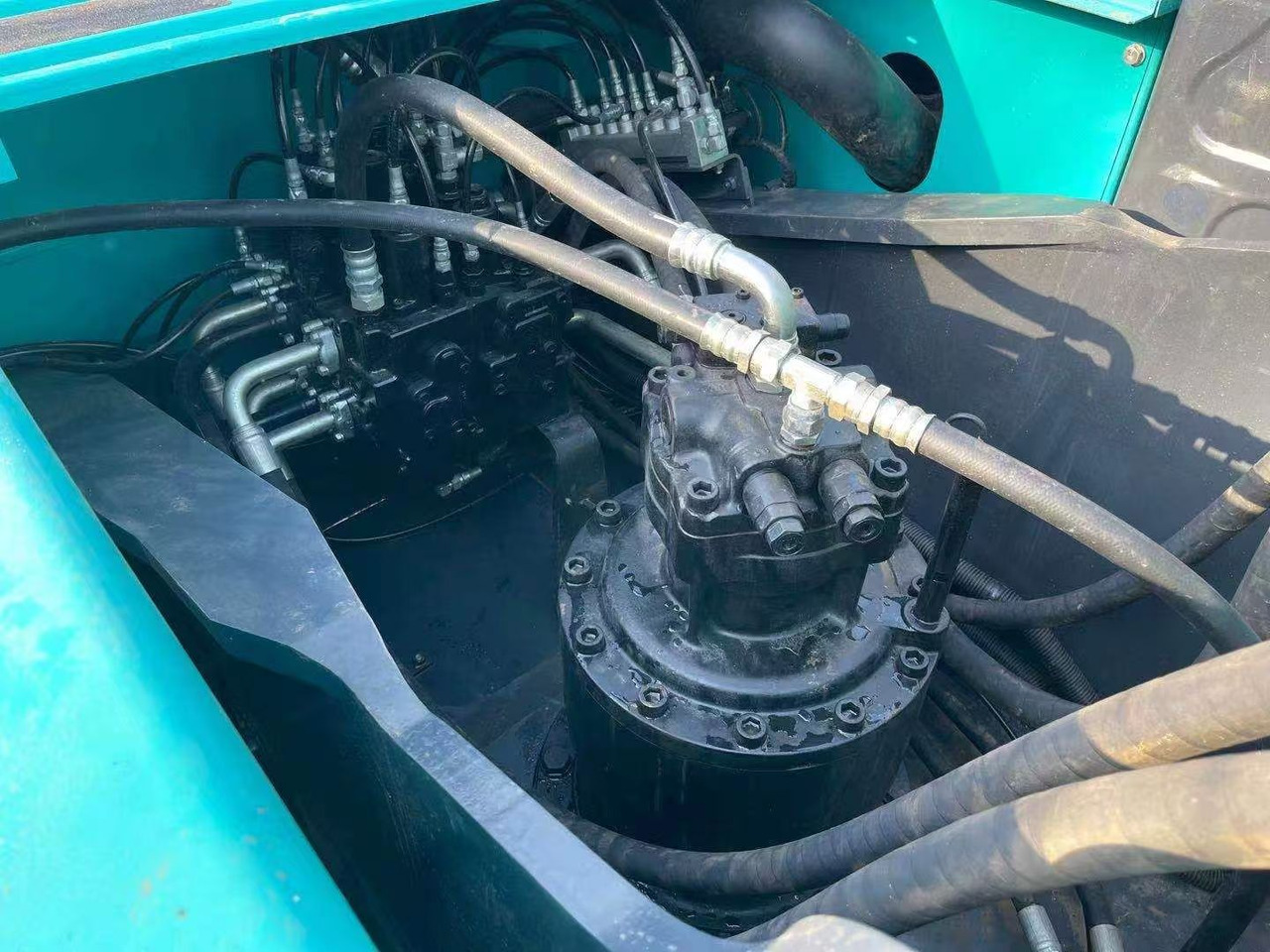 Kobelco SK350 - Гусеничный экскаватор: фото 3 Kobelco SK350 - Гусеничный экскаватор: фото 3
