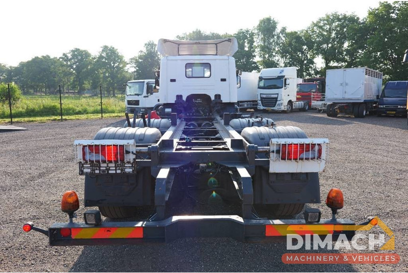 Scania P230 P 230 Euro 5 6x2*4 TOP!! Retarder right hand steer - Грузовик-шасси: фото 4 Scania P230 P 230 Euro 5 6x2*4 TOP!! Retarder right hand steer - Грузовик-шасси: фото 4