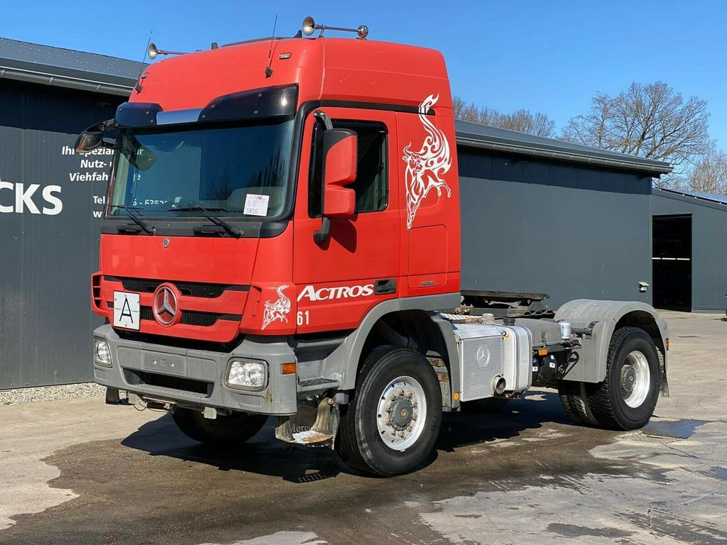 Тягач Mercedes-Benz Actros 2041 MP3 EU5 BB 4x4 Hyva Kipphydraulik: фото 1