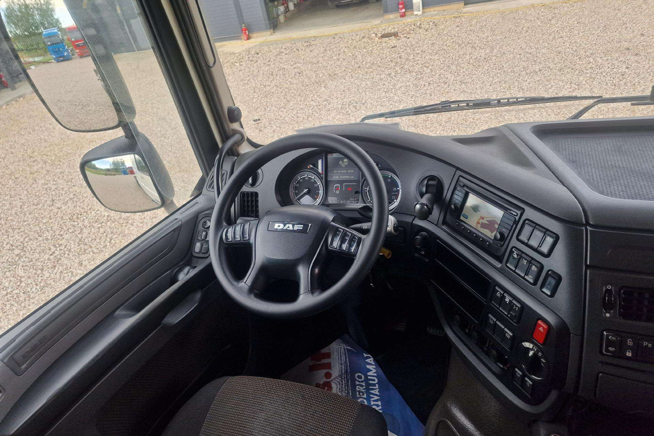 Грузовик-контейнеровоз/ Сменный кузов DAF XF 460: фото 7