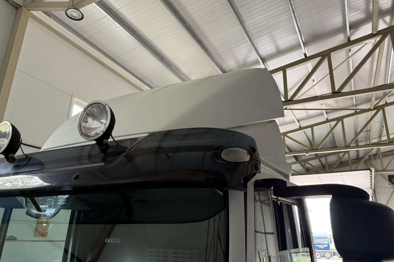 Iveco Spoileris - Запчасти для Грузовиков: фото 1 Iveco Spoileris - Запчасти для Грузовиков: фото 1