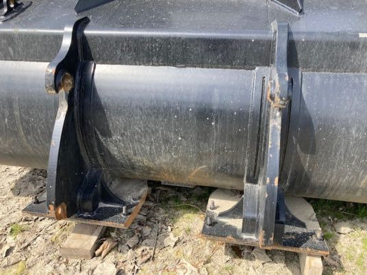 GODET ARDEN POUR CHARGEUSE CASE 921 G - Ковш: фото 3 GODET ARDEN POUR CHARGEUSE CASE 921 G - Ковш: фото 3