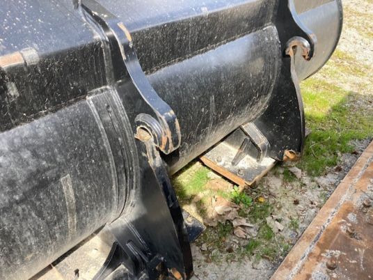 GODET ARDEN SEMI DELTA POUR CHARGEUSE CASE 921 - Ковш: фото 3 GODET ARDEN SEMI DELTA POUR CHARGEUSE CASE 921 - Ковш: фото 3