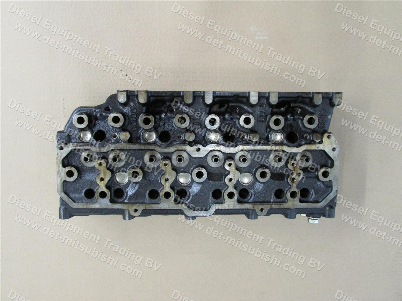 MITSUBISHI HEAD ASM; CYLINDER D04EG (W/O VALVES) - Головка блока для Промышленного оборудования: фото 1 MITSUBISHI HEAD ASM; CYLINDER D04EG (W/O VALVES) - Головка блока для Промышленного оборудования: фото 1