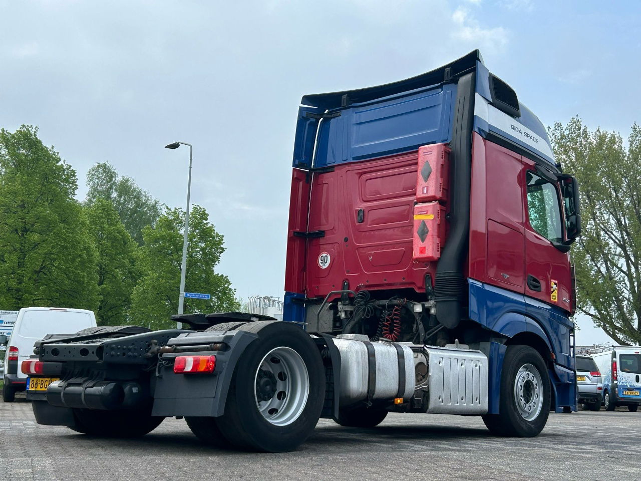 Mercedes-Benz Actros Euro 6 / BJ. 2015 / APK - Тягач: фото 3 Mercedes-Benz Actros Euro 6 / BJ. 2015 / APK - Тягач: фото 3