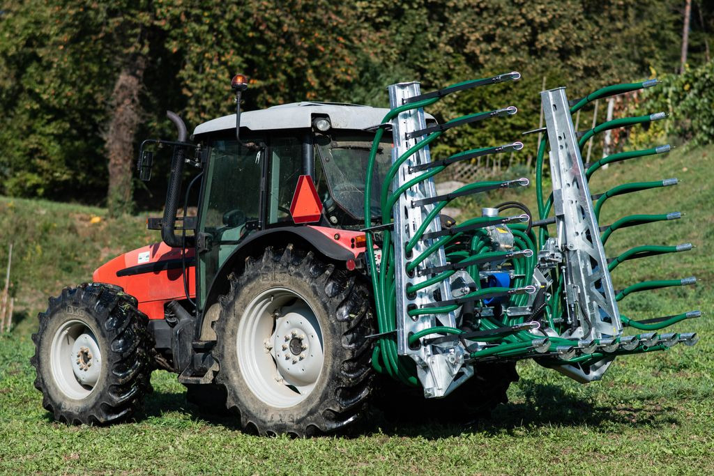 BeTEC Gülleinjektor / Slurry injector / Injecteur / Aplikator - Адаптер для внутрипочвенного внесения удобрений: фото 1 BeTEC Gülleinjektor / Slurry injector / Injecteur / Aplikator - Адаптер для внутрипочвенного внесения удобрений: фото 1