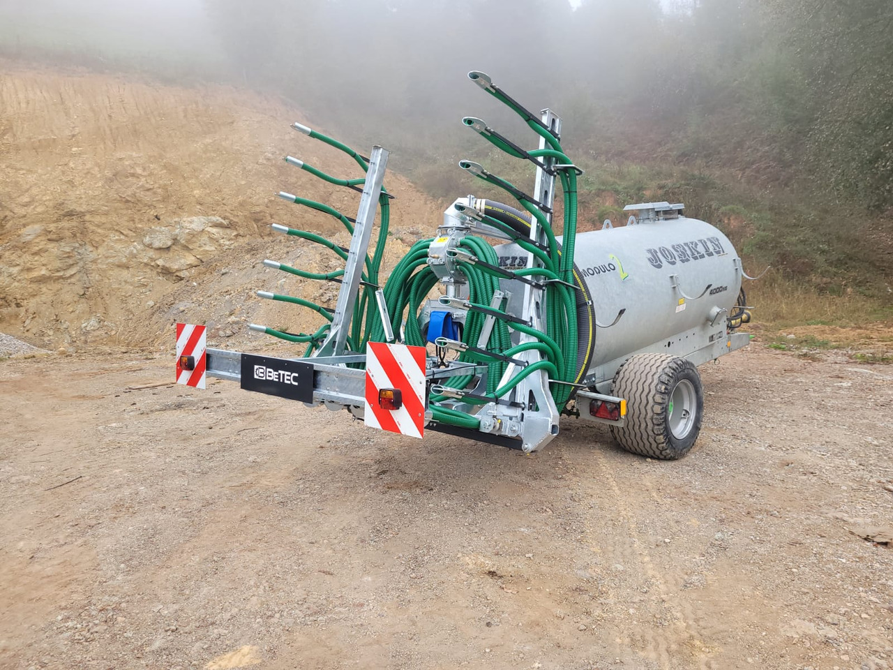 BeTEC Gülleinjektor / Slurry injector / Injecteur / Applicatore / Aplicador de manguera / Шланговый аппликатор / Aplikator 6 m - Адаптер для внутрипочвенного внесения удобрений: фото 1 BeTEC Gülleinjektor / Slurry injector / Injecteur / Applicatore / Aplicador de manguera / Шланговый аппликатор / Aplikator 6 m - Адаптер для внутрипочвенного внесения удобрений: фото 1