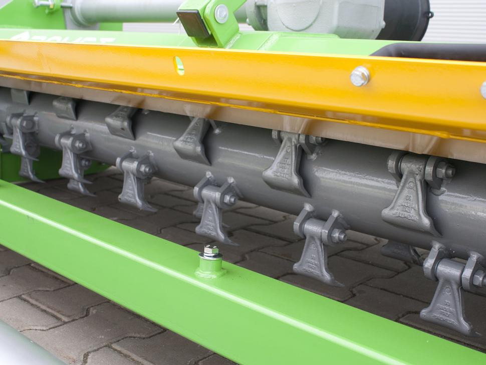 Новый Косилка-измельчитель Bomet Schlegelmulcher / Flail mower / Faucheuse à fléaux / condizionatore a flagelli / Мульчер / Kosiarka bijakowa Indus 2 m: фото 11