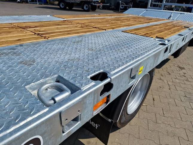 Cynkomet Plattformauflieger / Trailer / Remorque / Rimorchio a piattaforma / Remolque de plataforma / Прицеп для перевозки техники / Przyczepa maszynowa RM-240 18 t - Сельскохозяйственный прицеп-платформа: фото 5 Cynkomet Plattformauflieger / Trailer / Remorque / Rimorchio a piattaforma / Remolque de plataforma / Прицеп для перевозки техники / Przyczepa maszynowa RM-240 18 t - Сельскохозяйственный прицеп-платформа: фото 5