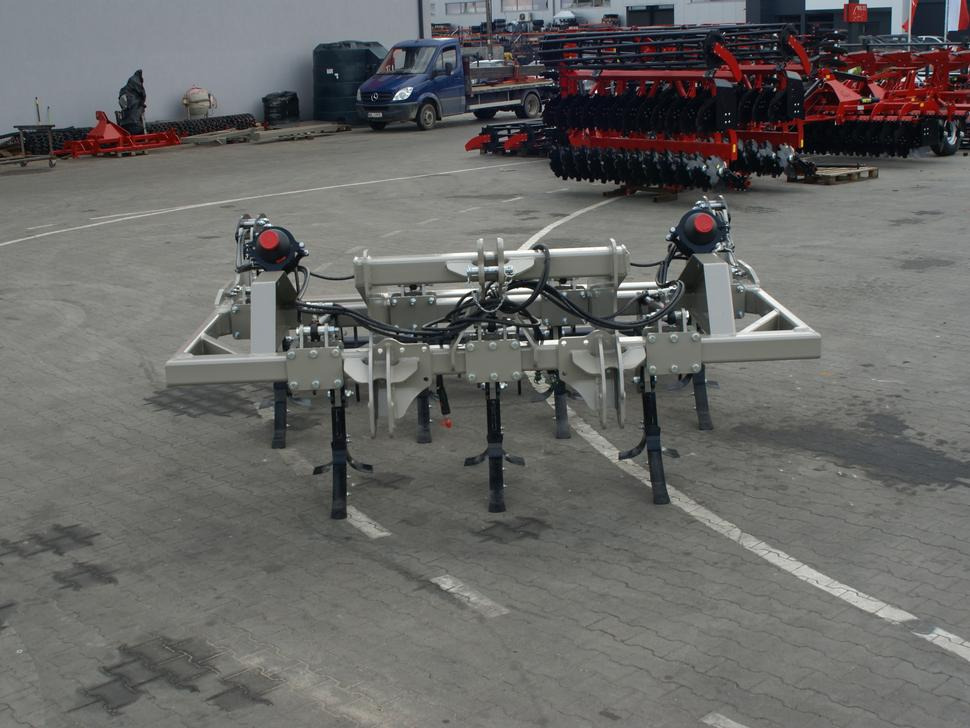 ROLEX Meißelpflug / Chisel plough / Decompacteur chisel / Aratro a scalpello Chisel / Чизельный плуг / Pług dłutowy 3 m - Глубокорыхлитель: фото 4 ROLEX Meißelpflug / Chisel plough / Decompacteur chisel / Aratro a scalpello Chisel / Чизельный плуг / Pług dłutowy 3 m - Глубокорыхлитель: фото 4