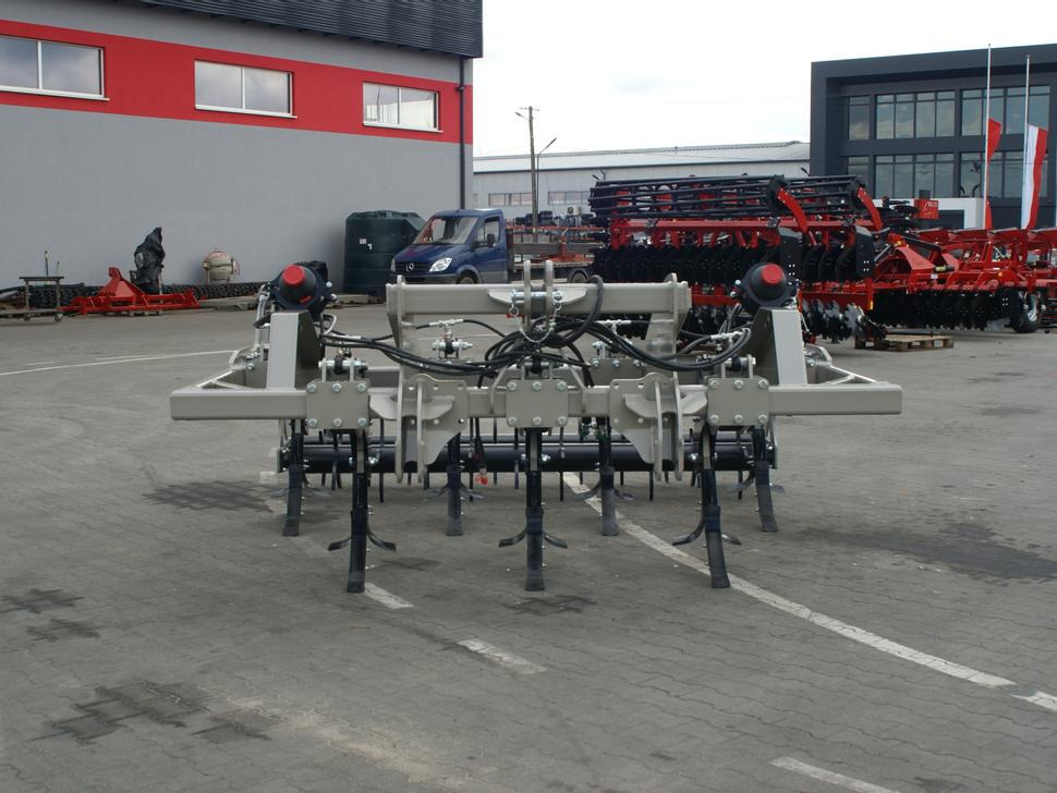 ROLEX Meißelpflug / Chisel plough / Decompacteur chisel / Aratro a scalpello Chisel / Чизельный плуг / Pług dłutowy 3 m - Глубокорыхлитель: фото 3 ROLEX Meißelpflug / Chisel plough / Decompacteur chisel / Aratro a scalpello Chisel / Чизельный плуг / Pług dłutowy 3 m - Глубокорыхлитель: фото 3