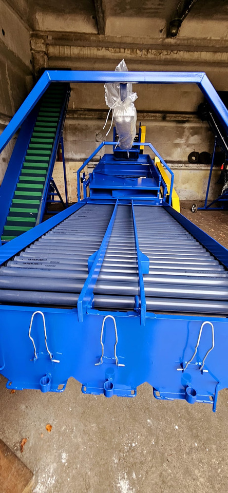 ROLMET Kartoffelsortierer / Potato sorting machine / Trieuse de pomme de terre / Selezionatrice per patate / Clasificador de patatas / Картофелесортировочная машина / Sortownik do ziemniaków M614/2 - Картофельная техника: фото 4 ROLMET Kartoffelsortierer / Potato sorting machine / Trieuse de pomme de terre / Selezionatrice per patate / Clasificador de patatas / Картофелесортировочная машина / Sortownik do ziemniaków M614/2 - Картофельная техника: фото 4