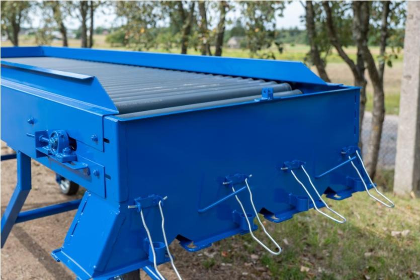 ROLMET Rollenverlesetisch / Sorting table / Table de tri / Tavolo selettivo / Сортировочный стол / Stół przebierczy SP 1 - Картофельная техника: фото 4 ROLMET Rollenverlesetisch / Sorting table / Table de tri / Tavolo selettivo / Сортировочный стол / Stół przebierczy SP 1 - Картофельная техника: фото 4