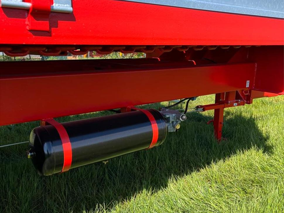 Roltrans Miststreuer / Manure spreader / Épandeur à fumier / Spandiletame / Разбрасыватель органических удобрений / Rozrzutnik obornika N250/32 JAMNIK 8 t - Навозоразбрасыватель: фото 5 Roltrans Miststreuer / Manure spreader / Épandeur à fumier / Spandiletame / Разбрасыватель органических удобрений / Rozrzutnik obornika N250/32 JAMNIK 8 t - Навозоразбрасыватель: фото 5