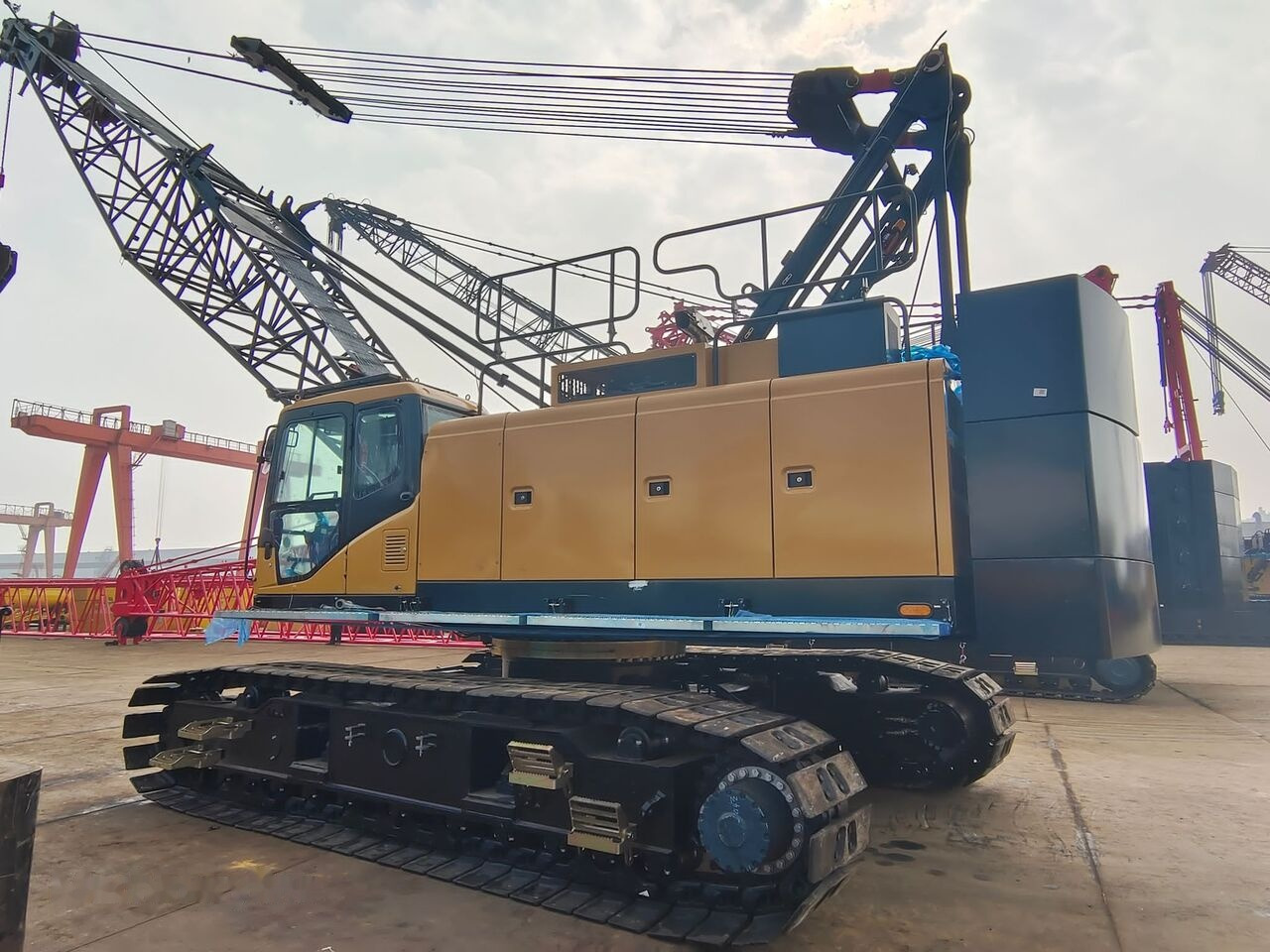 Sany SCE 600 A - Гусеничный кран: фото 2 Sany SCE 600 A - Гусеничный кран: фото 2