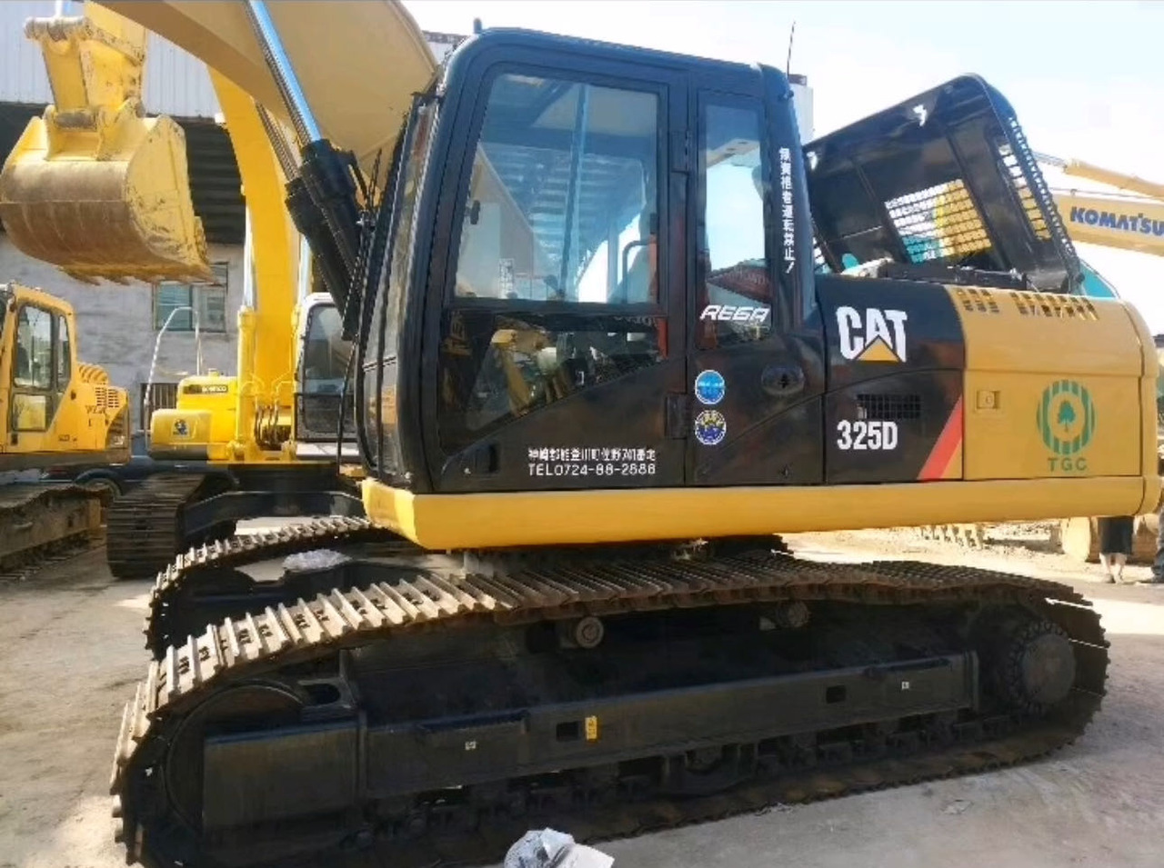 CATERPILLAR 325D - Гусеничный экскаватор: фото 2 CATERPILLAR 325D - Гусеничный экскаватор: фото 2