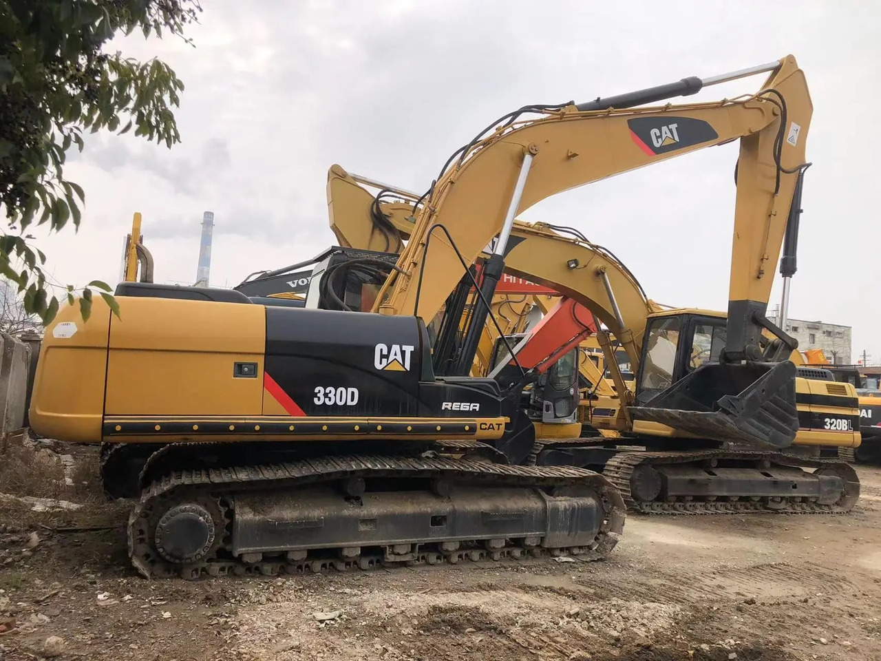 CATERPILLAR 330D - Гусеничный экскаватор: фото 1 CATERPILLAR 330D - Гусеничный экскаватор: фото 1